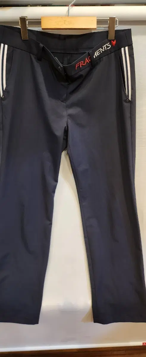 까스텔바작  네이비 색상