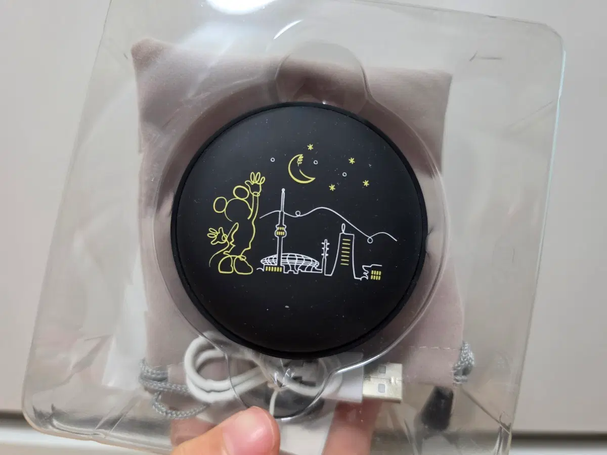 디즈니 5400mAh 손난로 보조배터리 미키 90주년 리미티드 에디션