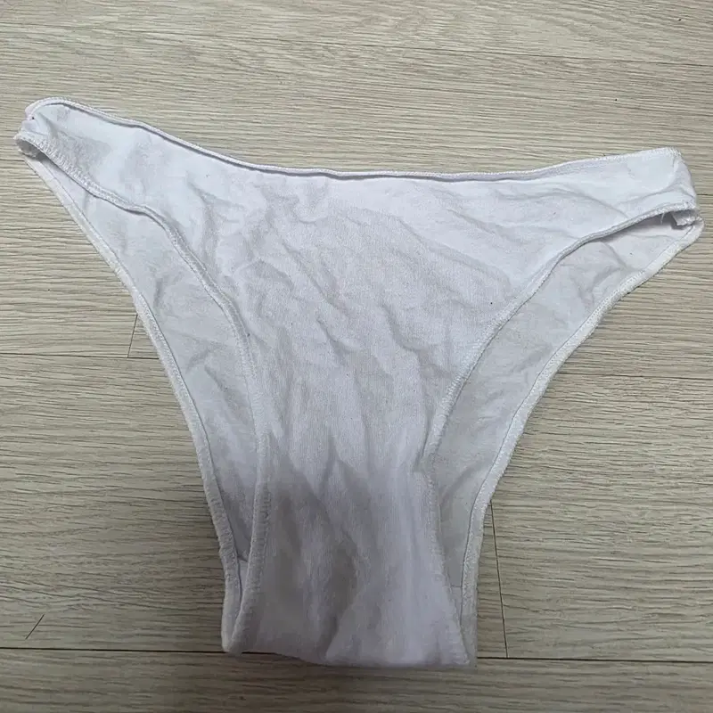 여성 속옷 흰색 팬티(비키니라인)