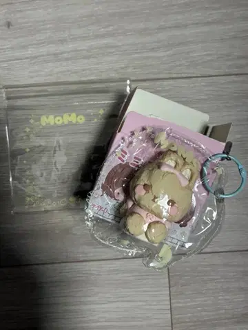 MoMo 미니 스퀴즈 토끼 봉제 인형