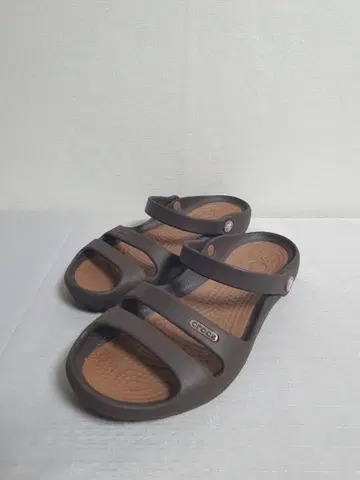 크록스 샌들 클레오2 에스프레쏘 브라운 250mm