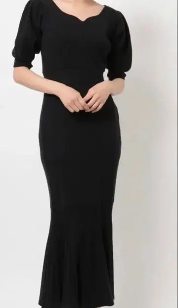 RESEXXY 하트넥 반팔 머메이드 니트 원피스