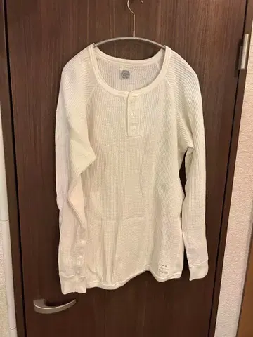가격 인하 Standard California 헨리넥 와플 티셔츠