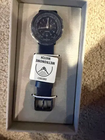 SEIKO 메트로놈 워치 SMW004A