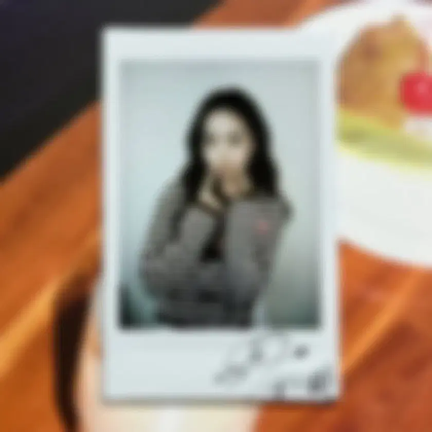 Shop polaroid signed on Bunjang Global Site - No more Korean account!
