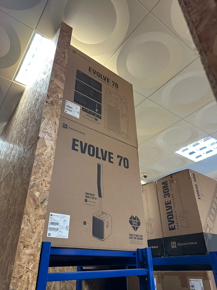 Electro-Voice EVOLVE 70 스피커