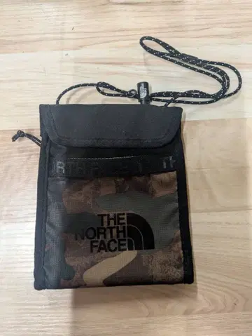 THE NORTH FACE 카모플라쥬 사코슈