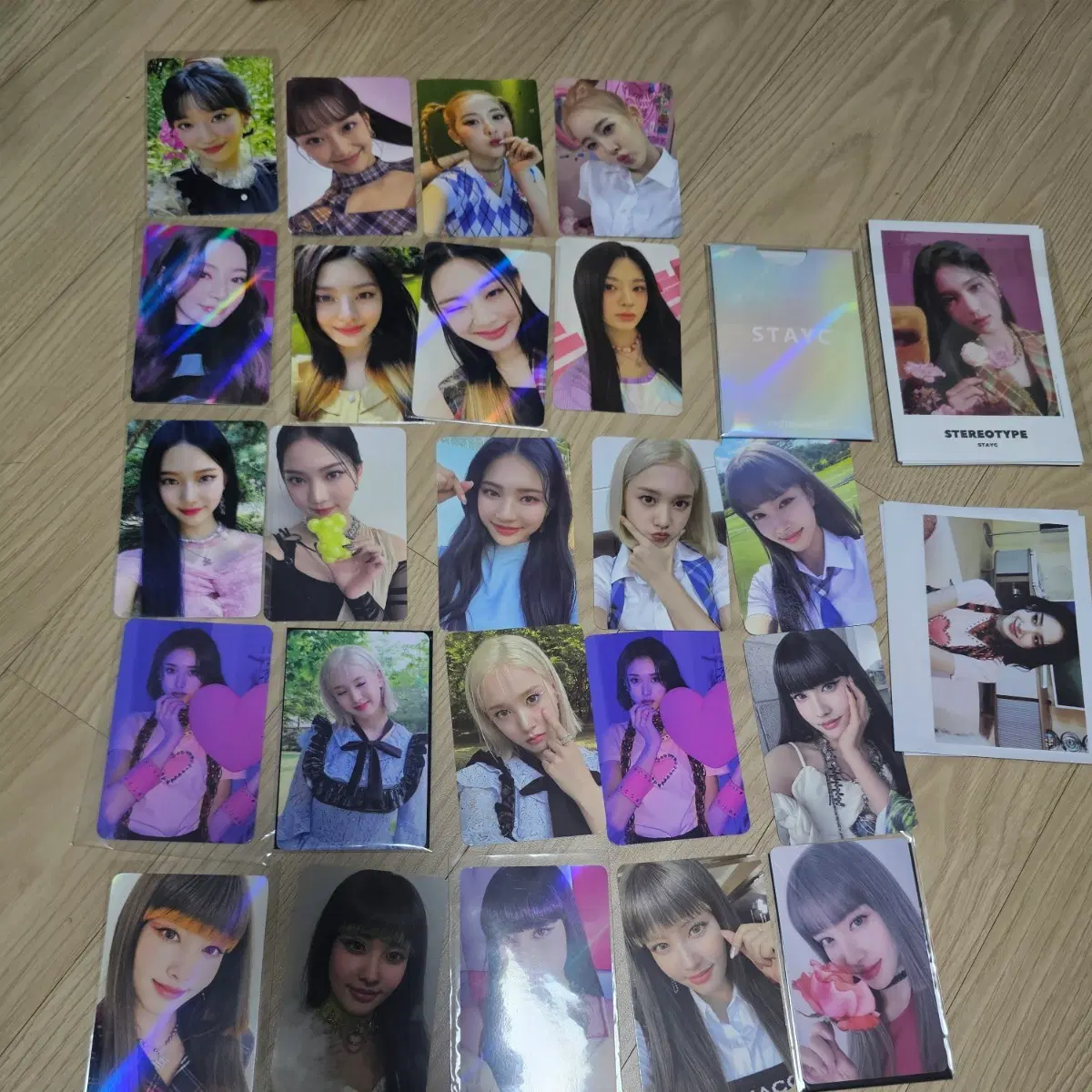 스테이씨 굿즈
