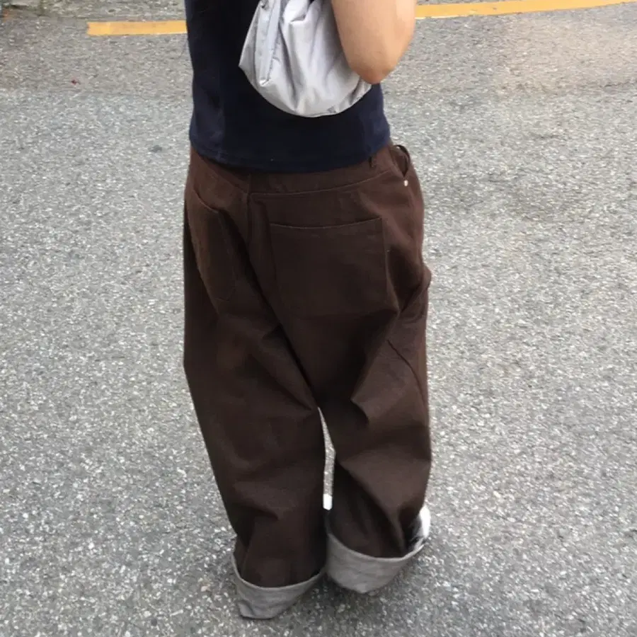 와이드 브라운진