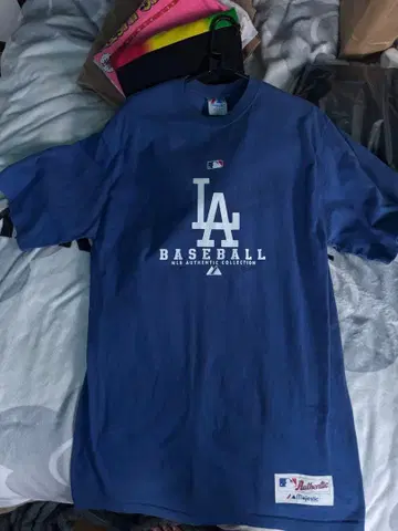 초레어 Majestic MLB Los Angeles Dodgers 티셔츠