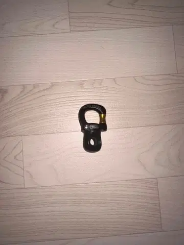 PETZL MICRO SWIVEL 마이크로 회전 고리