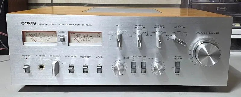 야마하 CA-2000 인티앰프