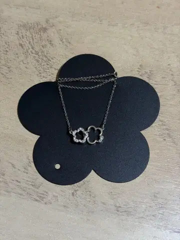 MARY QUANT 실버 목걸이
