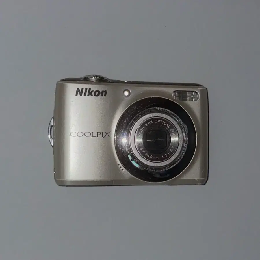 Nikon coolpix L21