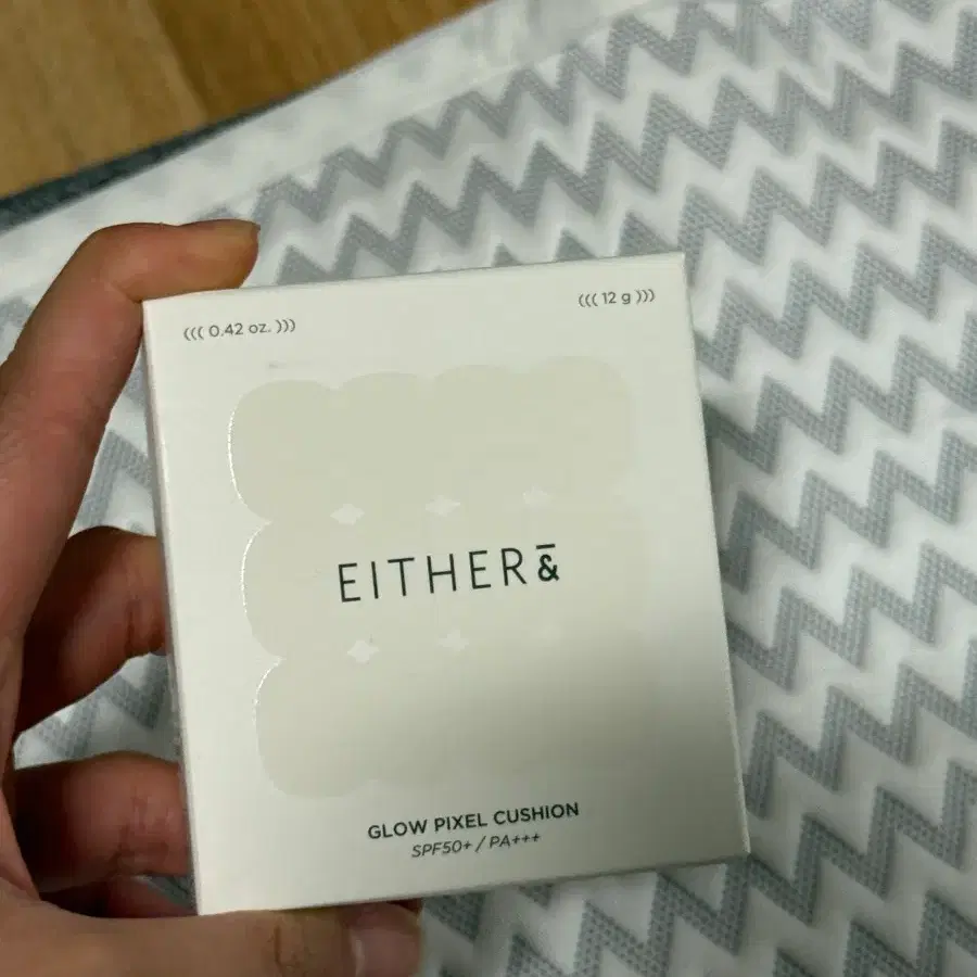 [미개봉새상품] 이더앤 글로우 픽셀 쿠션 로지 21p 팝니다