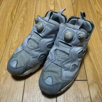 Reebok InstaPump Fury 그레이 스니커즈
