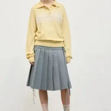 로우클래식 스트랩 지퍼 스커트