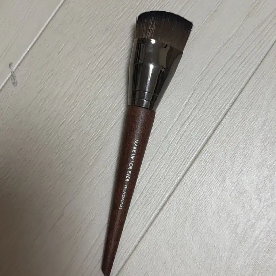 메이크업 포에버 109 브러쉬 파운데이션 브러쉬