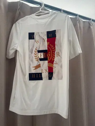 TOMMY HILFIGER T셔츠 화이트 S사이즈