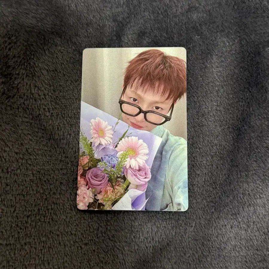 에이티즈 홍중 톡톡 꽃다발 미공포 골든아워5