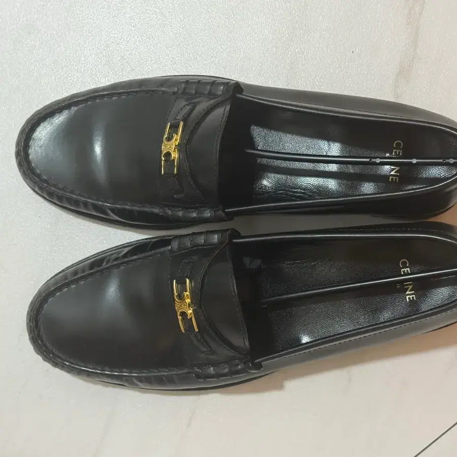 Celine. Loafer shoes 셀린 로퍼 셀린느
