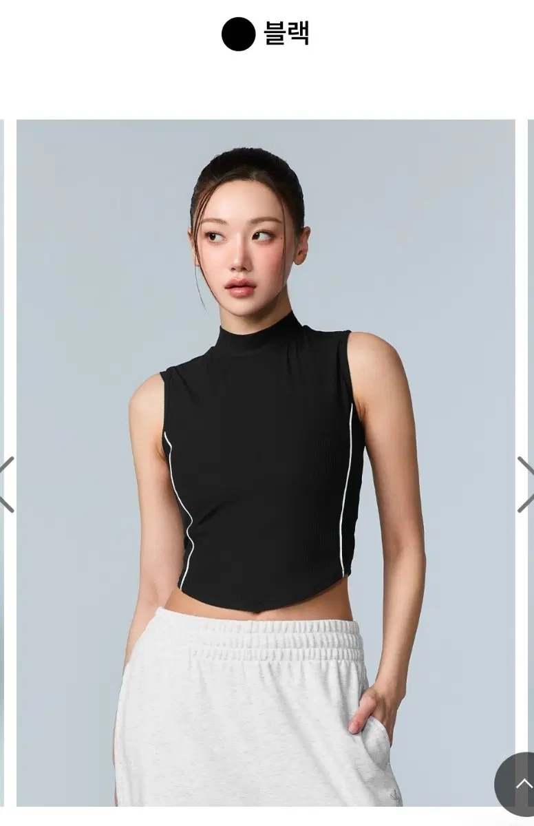 (새상품)젝시믹스 리브드 파이핑 모크넥 슬리브리스S M