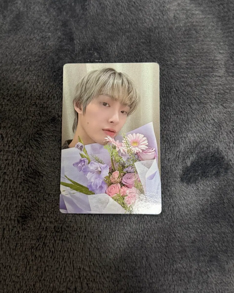에이티즈 민기 톡톡 꽃다발 미공포 골든아워5
