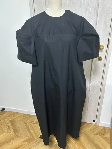 엔폴드 이번 시즌 신상 BOX DRESS 블랙