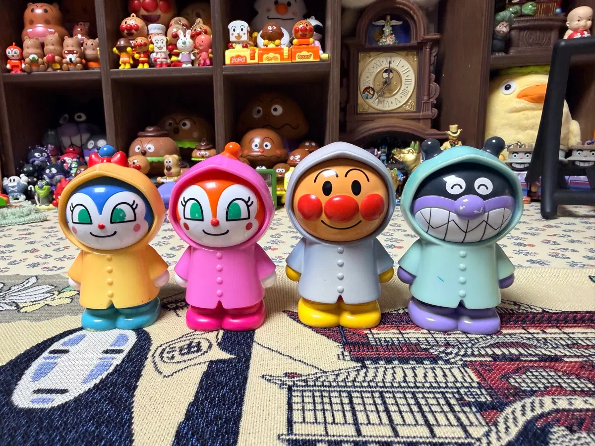 호빵맨 세균맨 짤랑이 딸랑이 우비 피규어 세트