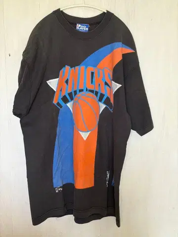 빈티지 USA 구제 의류 KNICKS NBA 티셔츠 XL