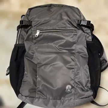 SUKALA Yogi Back Pack 나일론 백팩 차콜 그레이