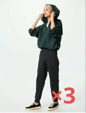 새상품! UNIQLO 울트라 스트레치 액티브 조거 팬츠 블랙 3개