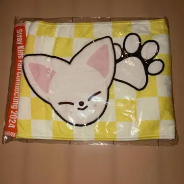 [미사용 새상품] SKZ TOY WORLD 머플러 타월 폭시니