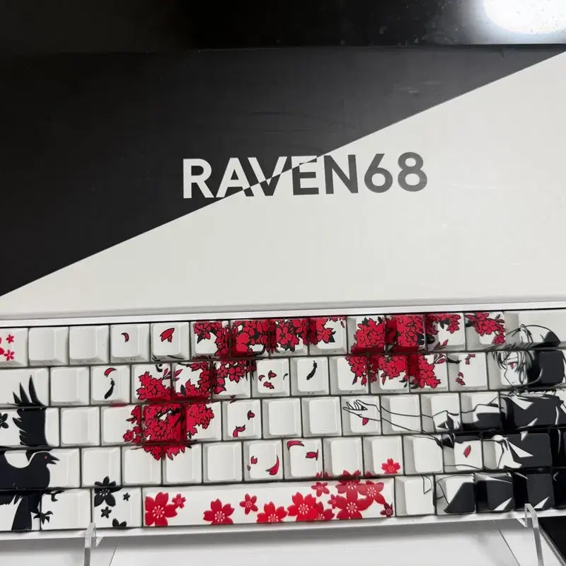 RAVEN68 커스텀 키보드 벚꽃 디자인