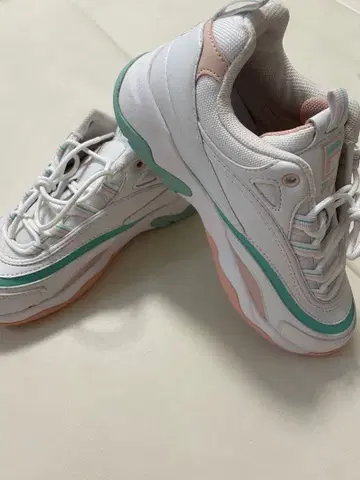 FILA 여성용 스니커즈 미사용 새상품