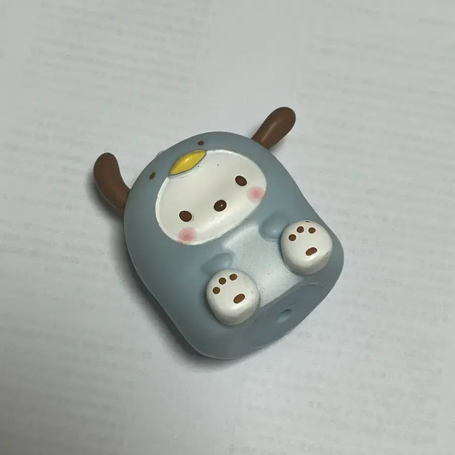 산리오 포차코 피규어 팝니다