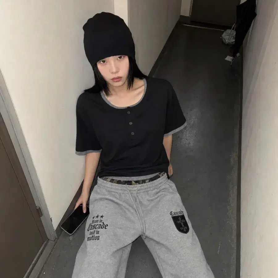 헨리넥 레이어드 반팔티