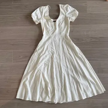ZARA 화이트 무릎 기장 원피스 XS