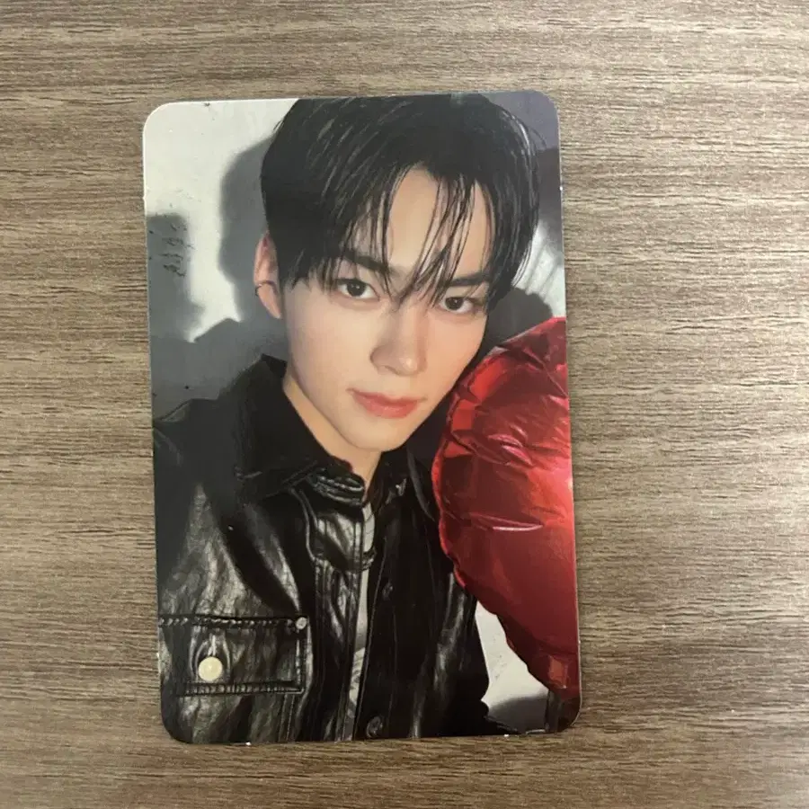 한빈 YOUTH IN THE SHADE digipack ver.포카