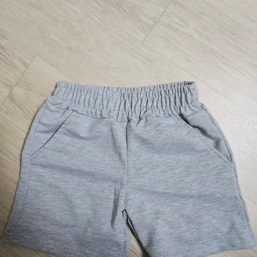 주니어 회색 반바지