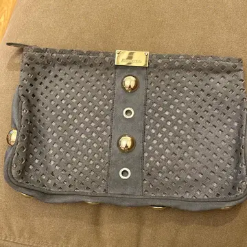 JIMMY CHOO 펀칭 클러치백 그레이