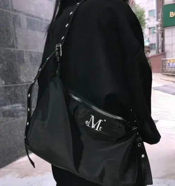 최종 가격 인하 MUCENT 모터 펀칭 숄더백