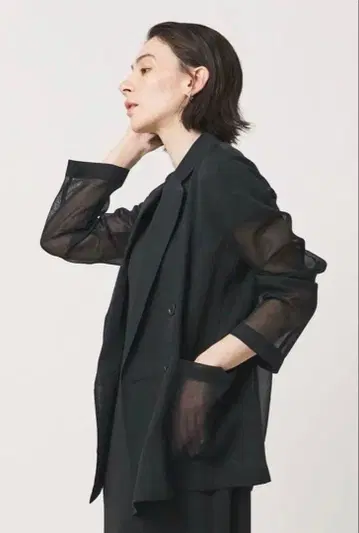 택 포함 새상품 BEAUTY&YOUTH 시어 테일러드 자켓 블랙