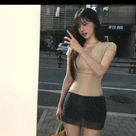 (새상품) 서온 슬림 반팔T+ 도트 미니스커트