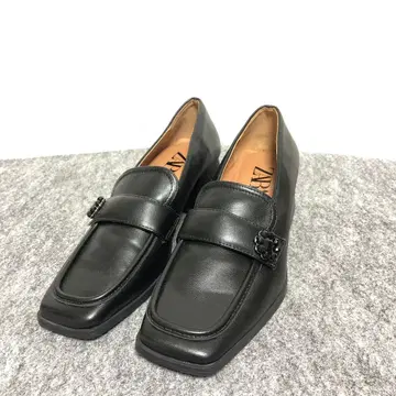 [새상품급] ZARA 자라 비쥬 스퀘어토 힐 로퍼 블랙 36