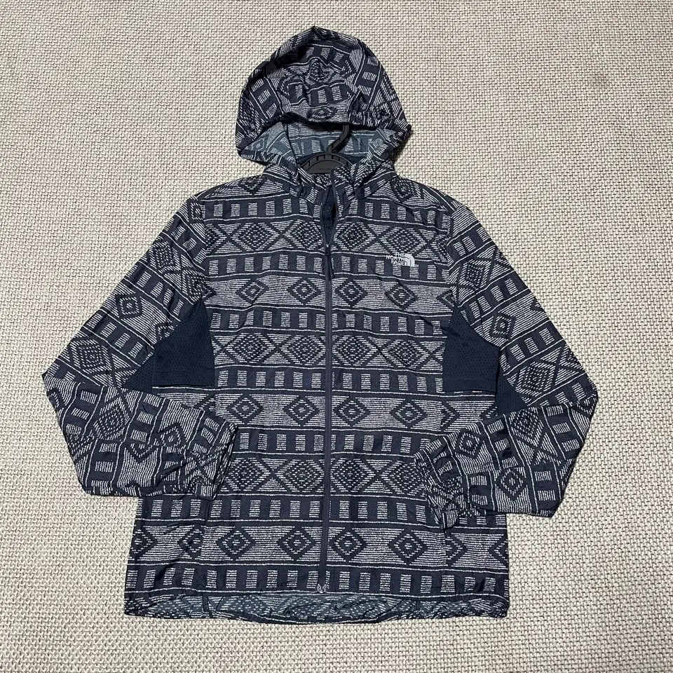 XL 노스페이스 여성 경량 바람막이 자켓 B.8394