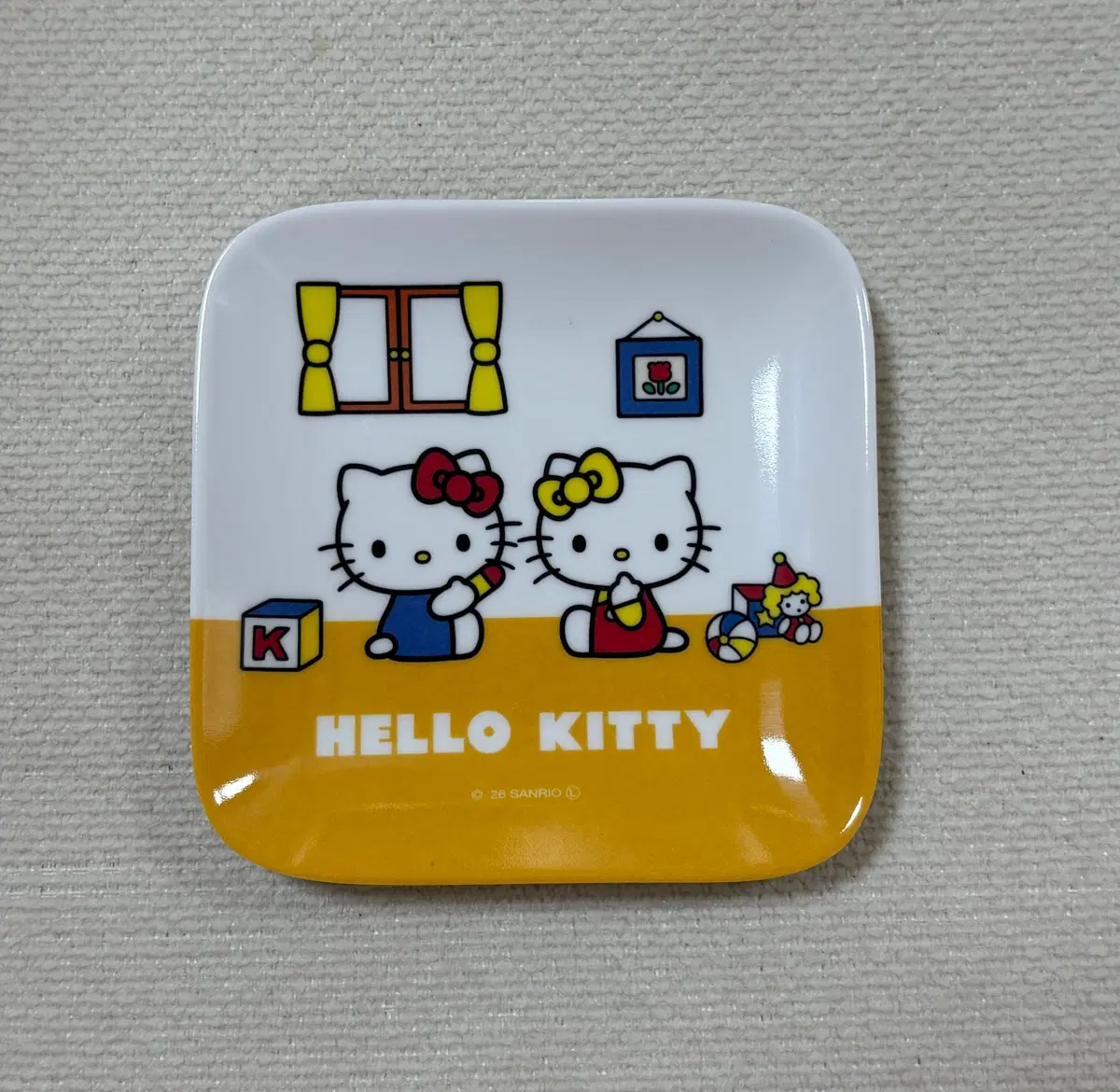 산리오 키티 헬로키티 사각 접시 트레이 시크릿 옐로우
