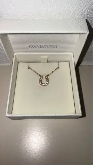 SWAROVSKI 호스슈 말발굽 목걸이 로즈 골드 박스 포함 정품
