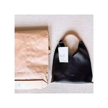 hender scheme :: triangle bag