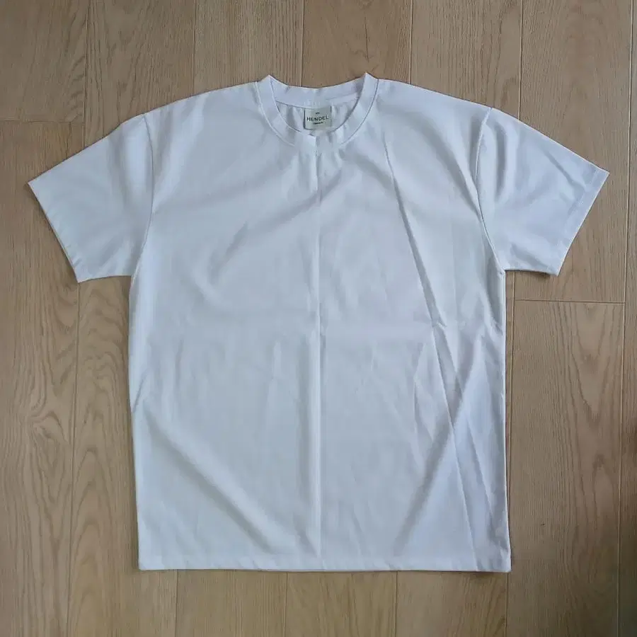 HENDEL COMPANY 화이트 반팔티 2XL(새상품)